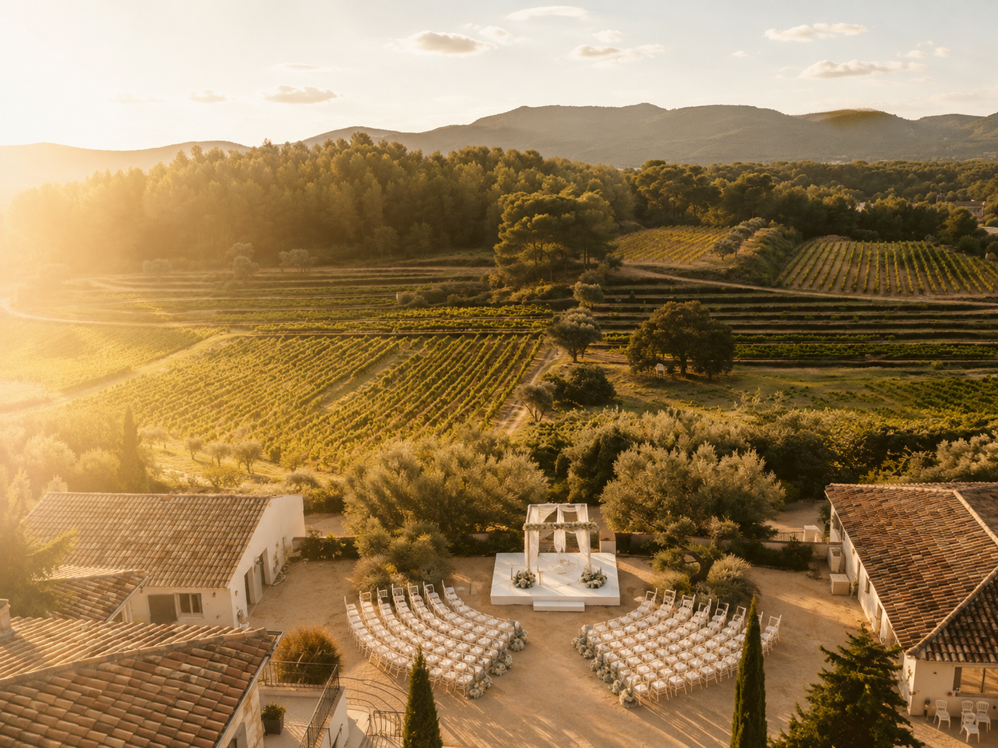 Salle de reception mariage bouches du rhone - domaine au milieu des vignes en Provence